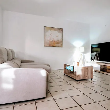 2 Bedroom In Saint Esprit * Pont-Saint-Esprit