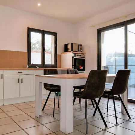 2 Bedroom In Saint Esprit Prázdninový dům Pont-Saint-Esprit